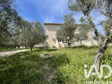 Apartment in Le Rove (13740)