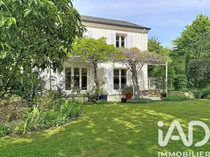 Demeure à Saint-Prix (95600)