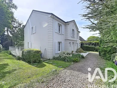 Demeure à Saint-Prix (95600)