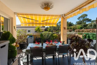 Apartment in Saint-Raphaël (83700)