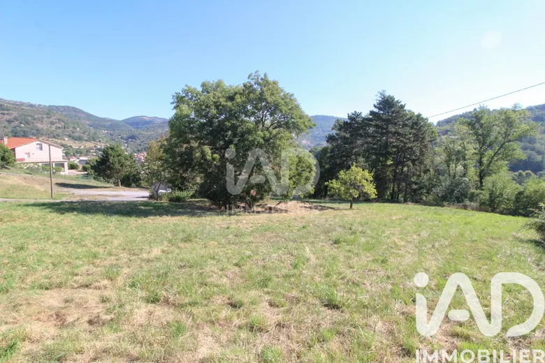 Terrain à bâtir à Saint-Affrique (12400) · 69 000 €