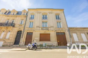 Apartment in Bordeaux (33000)