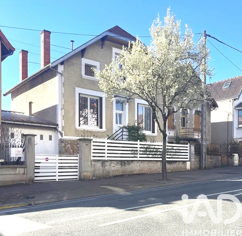 Maison 5 pièces 128 m² · à Montluçon · 128 m² · 99 000 €