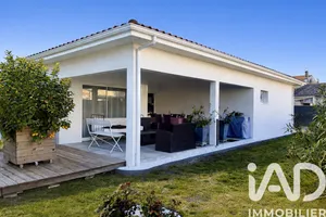 Maison à Moulis-en-Médoc (33480)