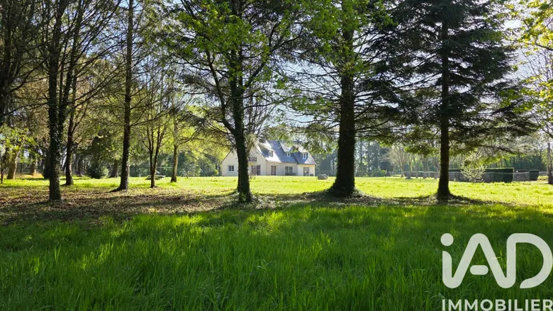 Maison 9 pièces 206 m² · à Saint-Guyomard · 206 m² · 461 000 €