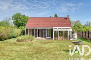 Maison traditionnelle à Bois-le-Roi (77590)