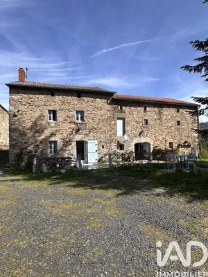 Maison de campagne à Clavières (15320)