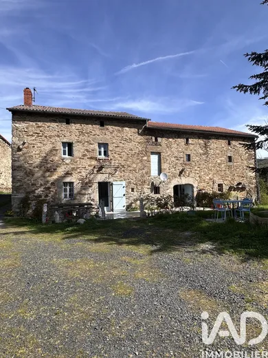 Maison de campagne à Clavières (15320)