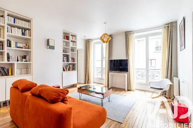 Apartment in Paris (75002)