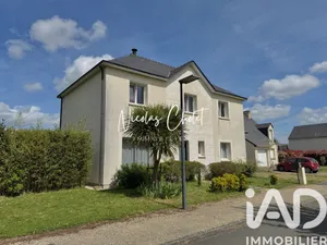 House in saint mathurin sur loire (49250)