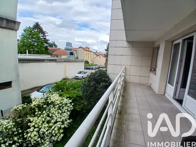 Apartment in Palaiseau (91120)