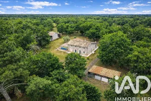 Traditional house in Saugnac-et-Muret (40410)
