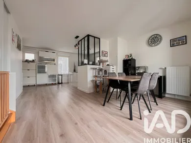 Duplex à Bois-Colombes (92270)