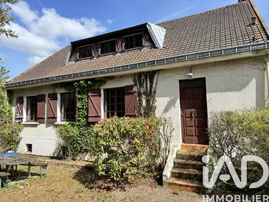 Maison traditionnelle à Presles-en-Brie (77220)