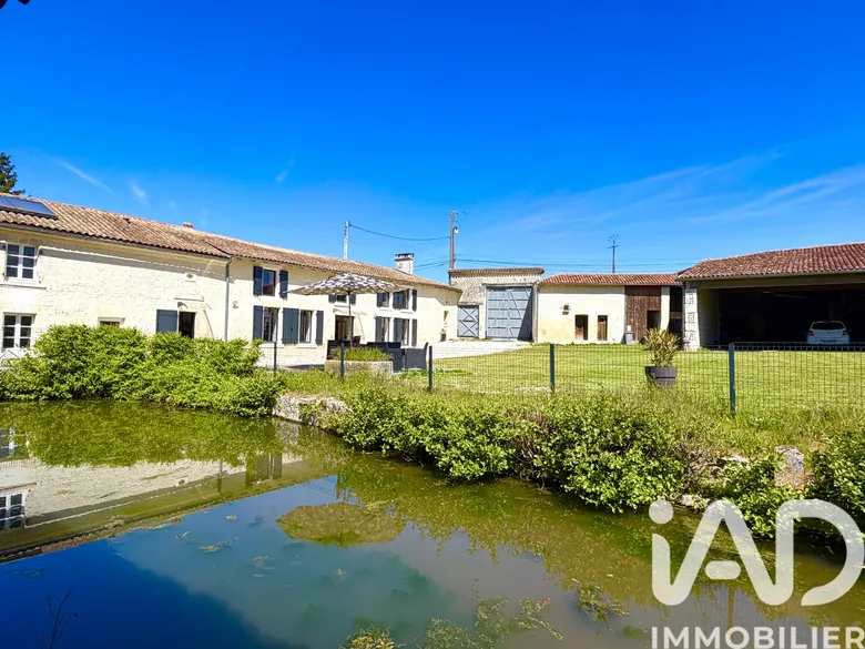 Maison 6 pièces 234 m² · à Challignac · 234 m² · 478 000 €