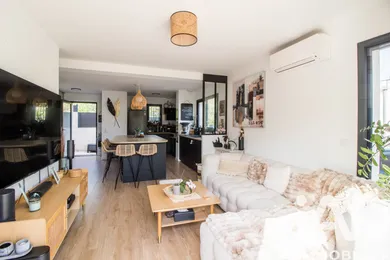 House in La Gaude (06610)