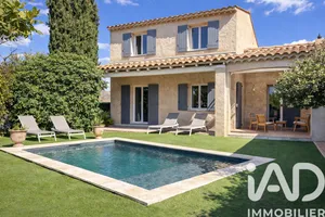 Traditional house in Pertuis (84120)