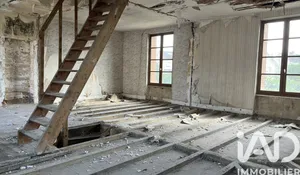 Townhouse in Montluçon (03100)