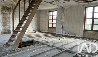 Townhouse in Montluçon (03100)
