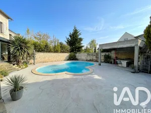 House in Mézières-sur-Seine (78970)