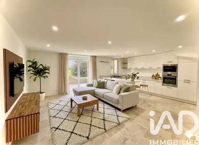 Townhouse in Cogolin (83310)