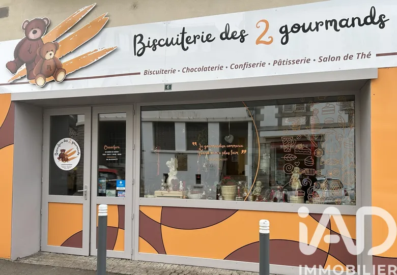 Local commercial 295 m² · à Rochefort-Montagne · 295 m² · 152 600 €