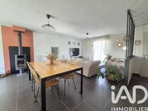 Detached house in Hauterive (89250)