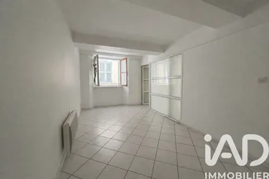 Apartment in Toulon (83000)
