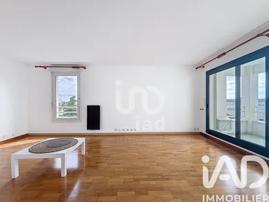 Apartment in Vélizy-Villacoublay (78140)