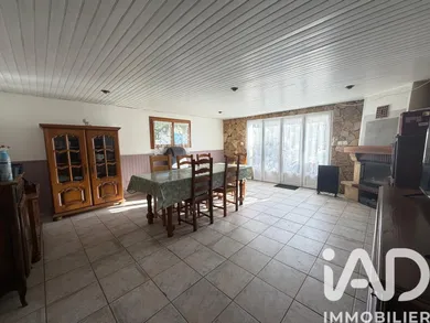Apartment in Mennecy (91540)