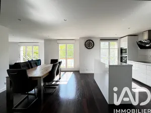 Appartement à Noisy-le-Grand (93160)