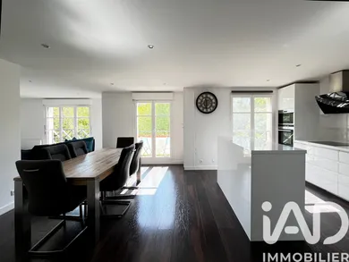 Appartement à Noisy-le-Grand (93160)