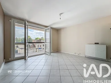 Apartment in Dreux (28100)