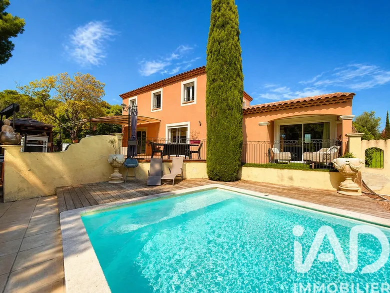 Maison 6 pièces 165 m² · à Rognac · 165 m² · 650 000 €