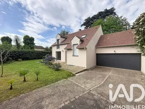 House in Saint-Prix (95390)