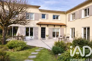 Maison traditionnelle à Chalais (16210)