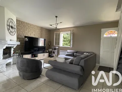 House in Valence-en-Brie (77830)