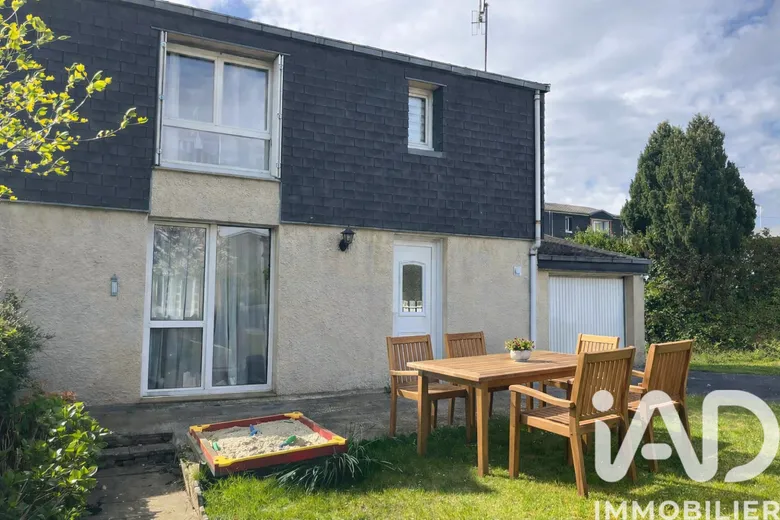 Maison 4 pièces 88 m² · à Ferrières-en-Bray · 88 m² · 167 000 €