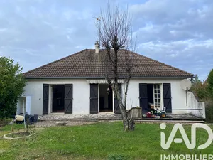 Detached house in Chevannes (89240)