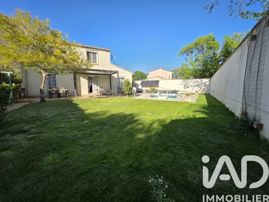 House in Le Pontet (84130)