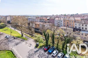 Apartment in Oullins (69600)