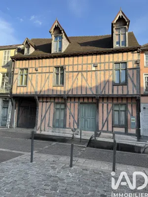Apartment in Troyes (10000)