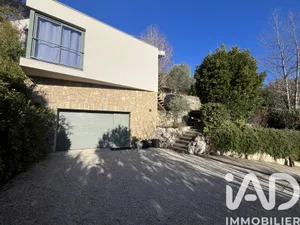 Maison d'architecte à FORCALQUIER (04300)