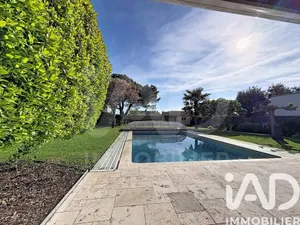 Maison d'architecte à L'Houmeau (17137)