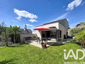 Architectural house in Vern-sur-Seiche (35770)