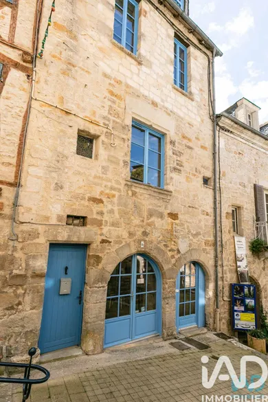 Immeuble à Terrasson-Lavilledieu (24120)