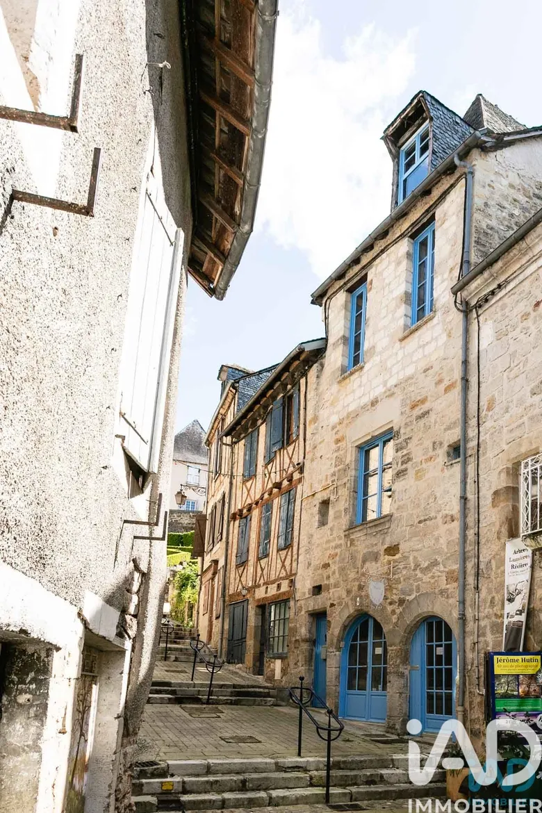 Immeuble 158 m² · à Terrasson-Lavilledieu · 157,8 m² · 129 900 €