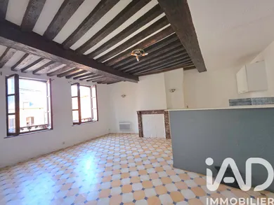 Immeuble à Avesnes-sur-Helpe (59440)