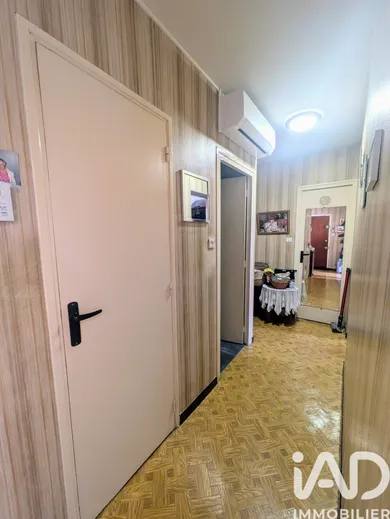 Apartment in Avignon (84140)