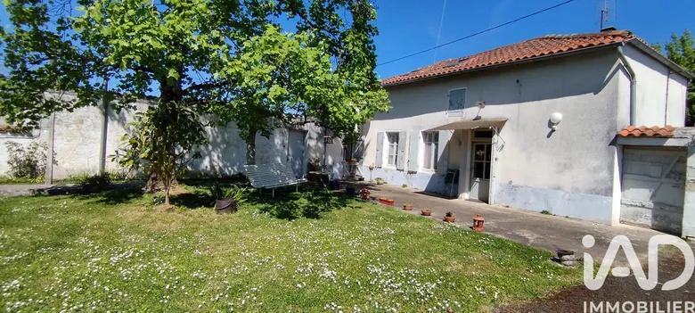 Maison 3 pièces 88 m² · à Néré · 88 m² · 74 500 €